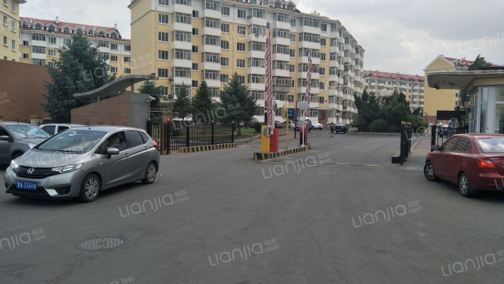 东方小区A区外景图