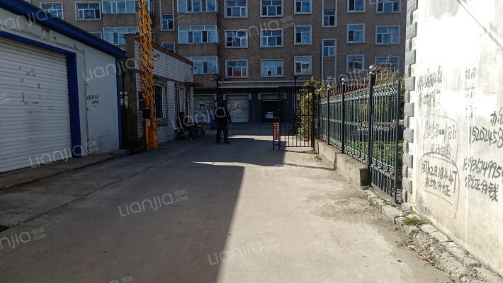 阳光家园小区外景图