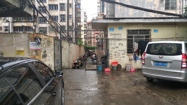 锦华公寓外景图