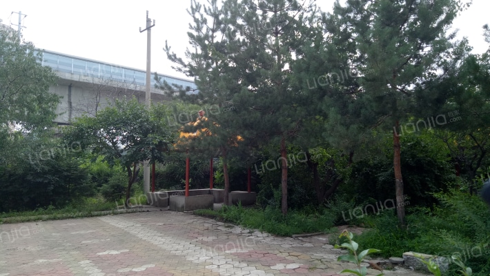 辽东小区外景图