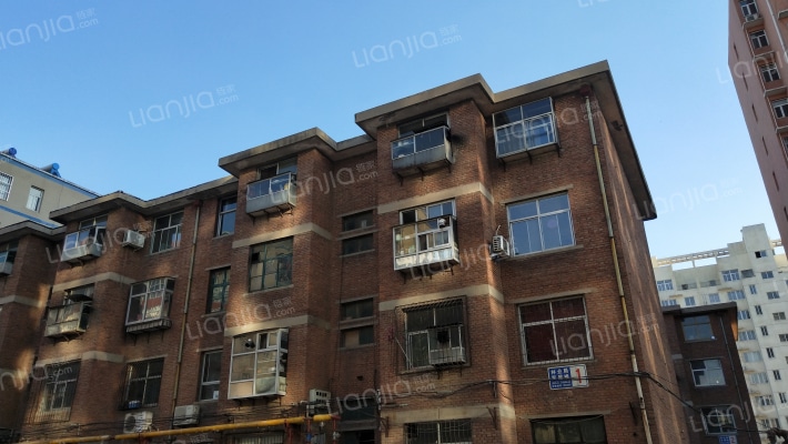 林业局家属楼外景图