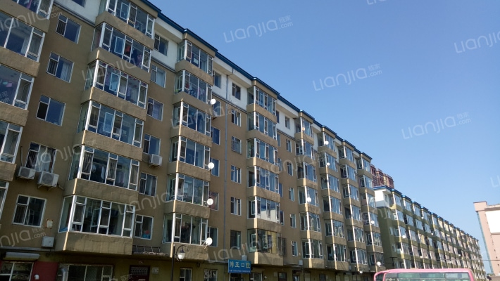 春陽小區外景图