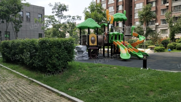 紫金江尚外景图