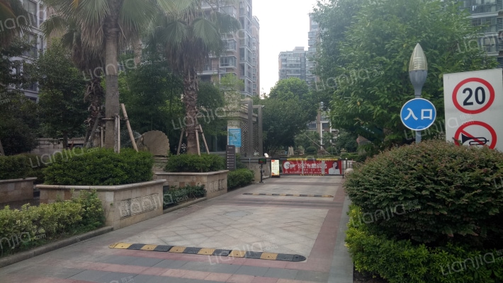 世纪花园外景图