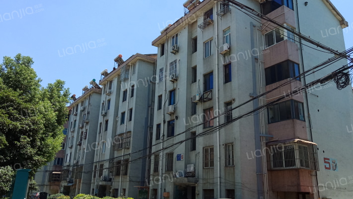 花园七村外景图