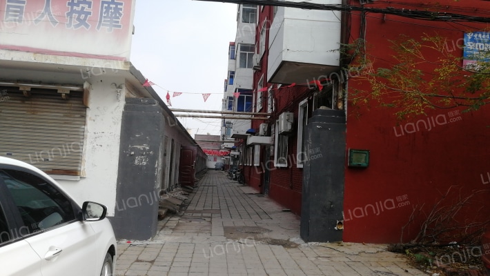 辛中路二建宿舍外景图