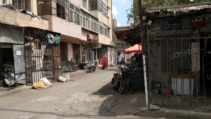 南坎街头道街外景图