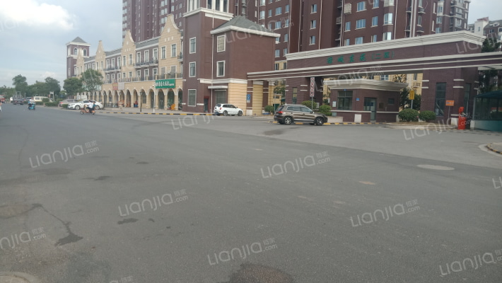 绿城东苑二区外景图