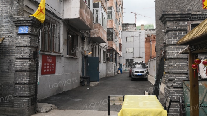 南二道街外景图