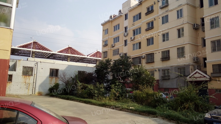 怡文小区外景图