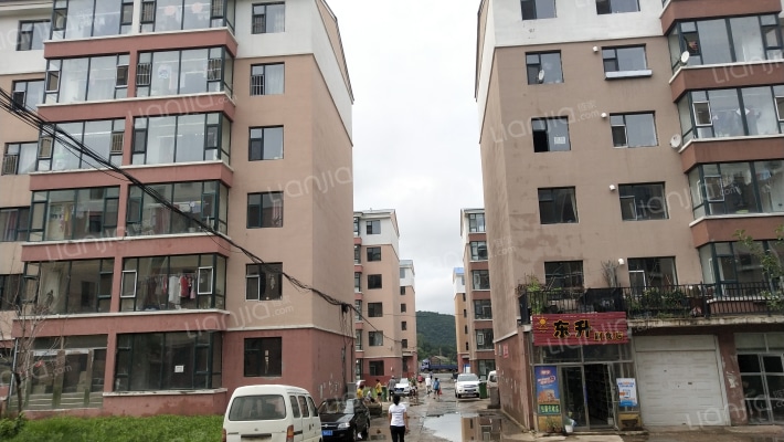 盛世嘉园外景图