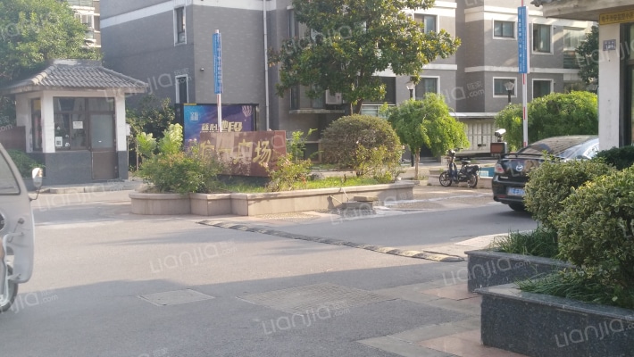 信一广场外景图