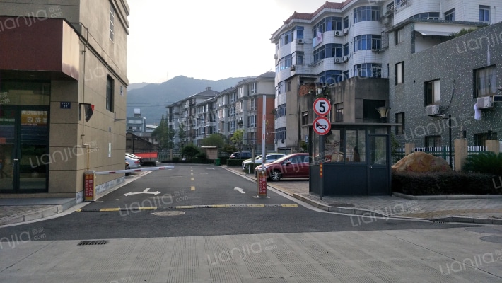 久久华庭-东区外景图