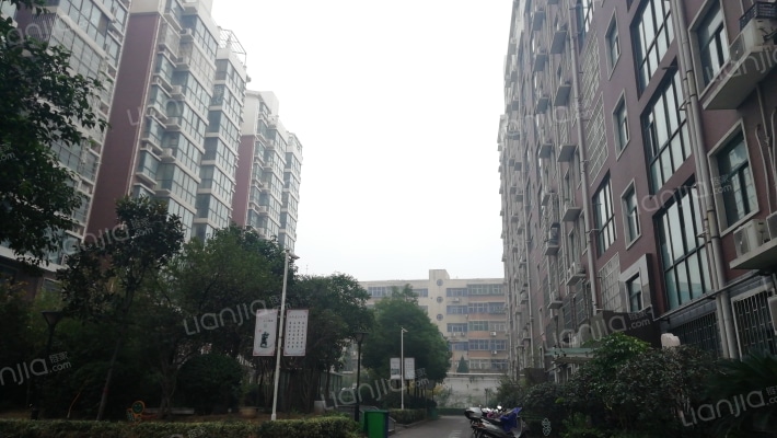 龙泉花园外景图