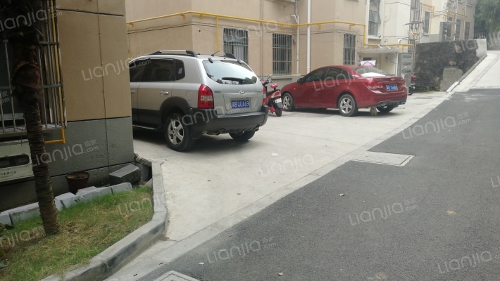 青松新村北区外景图