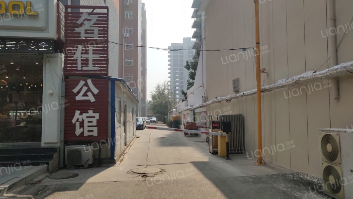 名仕公馆外景图