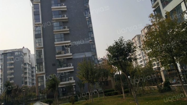 龙族峰景花园外景图