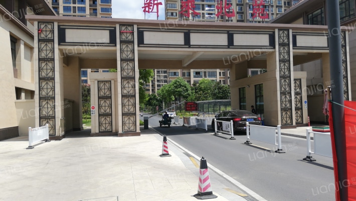 新乘北苑外景图