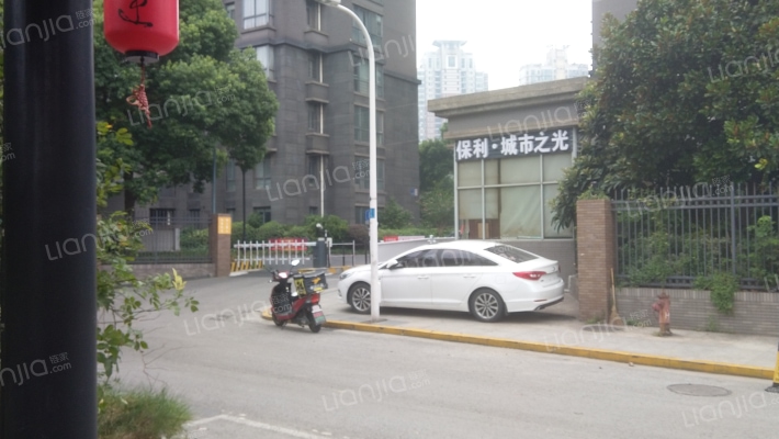 保利广场外景图