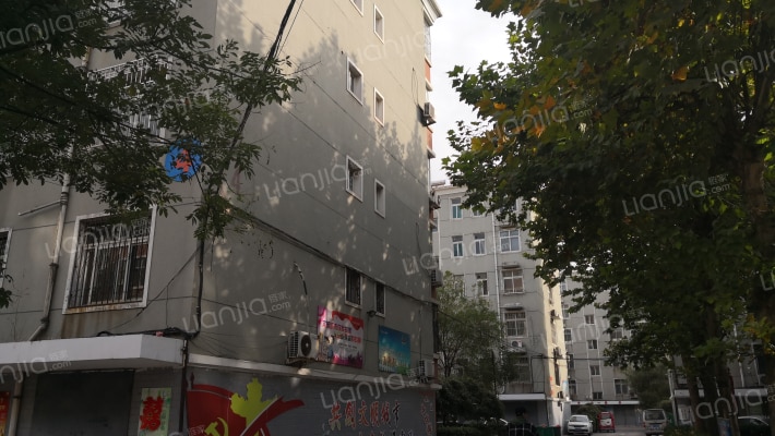 阳光花园外景图