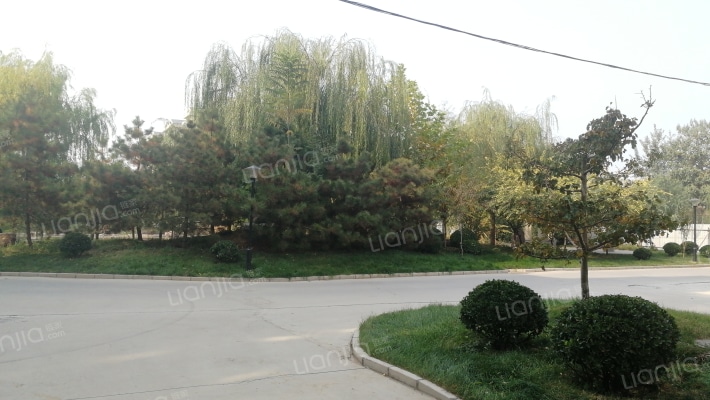 御湖国际外景图