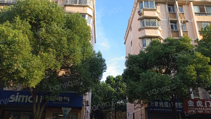 先锋路28号小区外景图