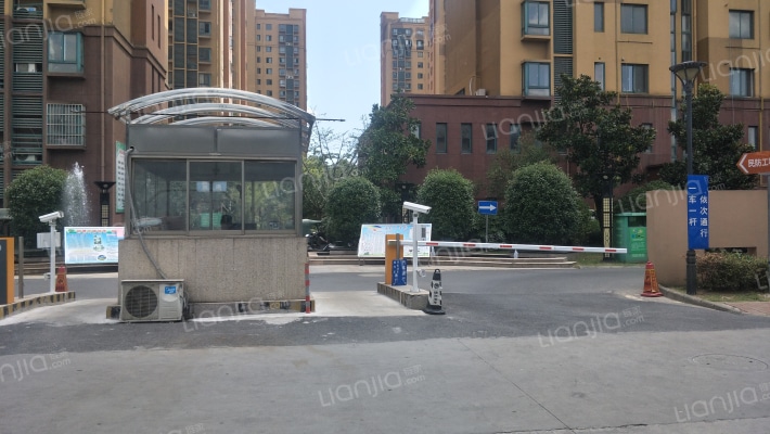 丹金人家外景图