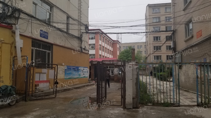 聋哑学校家属楼外景图