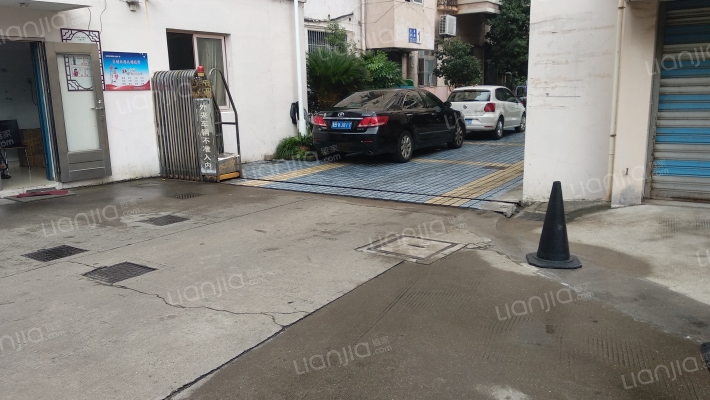 古塘华苑外景图