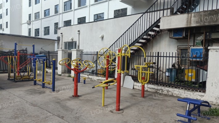 舒检花园外景图