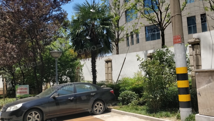富强小区外景图