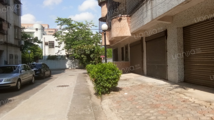 医院宿舍外景图