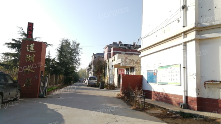 莲湖水岸外景图