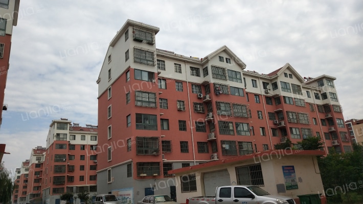 北大花苑外景图