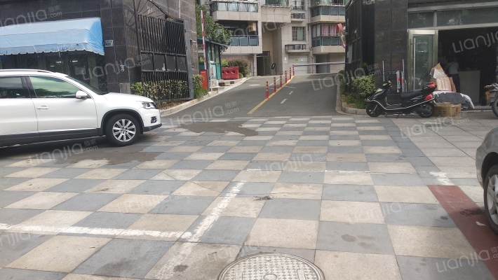 和润公寓外景图