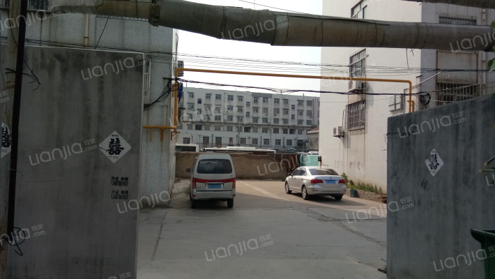 公路局家属楼外景图