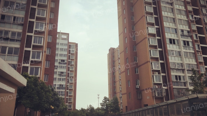 景湖人家C区外景图