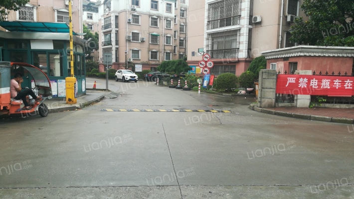 万红三村西区外景图