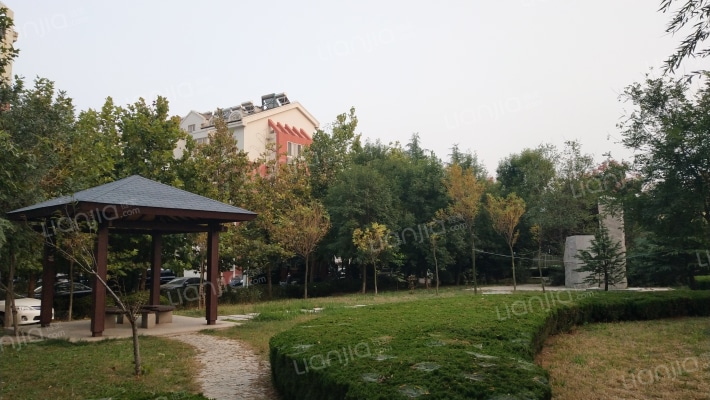 新城市花园外景图