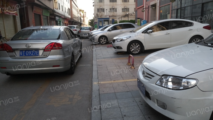 耀盈城市广场外景图