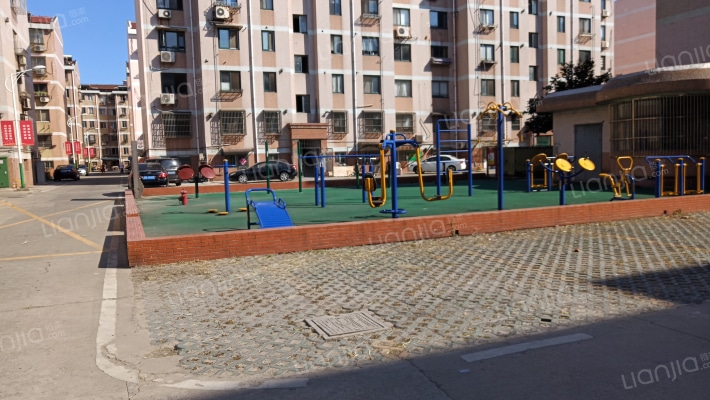 锦隆一村外景图