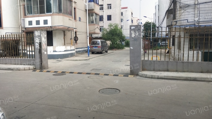 中圩新村外景图