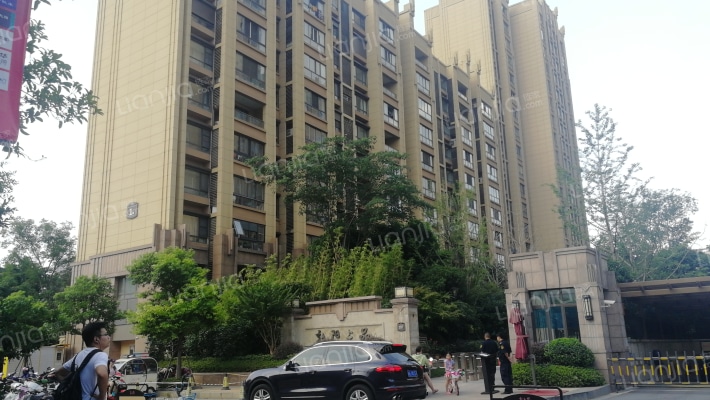 弘阳上品外景图