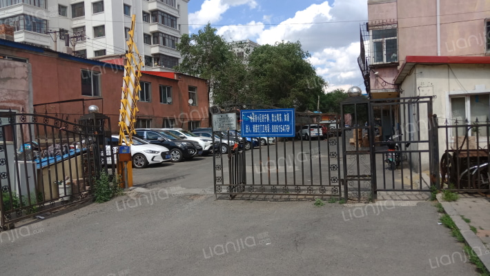 航运住宅小区外景图