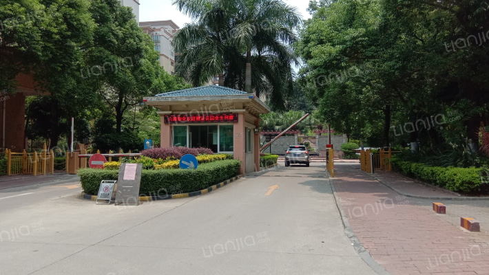 丽港花园外景图