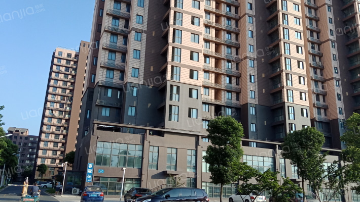 春麓苑小区1-8单元外景图