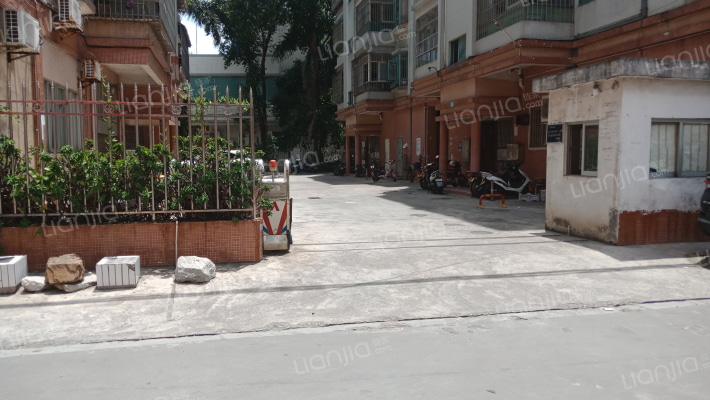 洪兴花园外景图