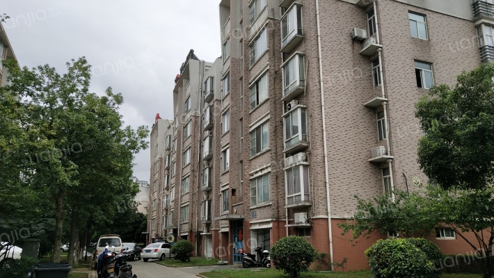 家和花園外景图