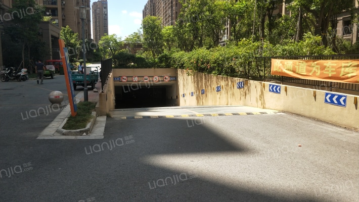 常发豪郡南区外景图