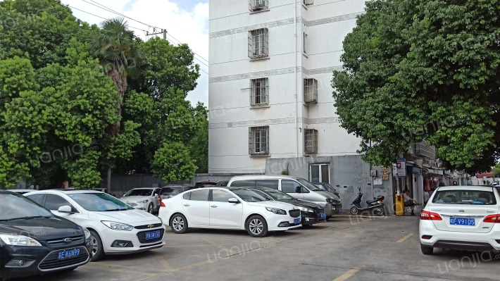 宫宵花园外景图